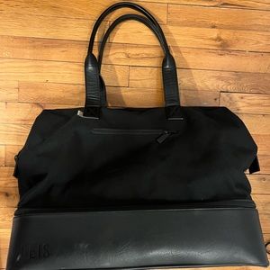 Beis Black Weekender